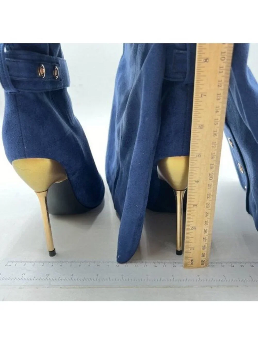 N/A womens knee